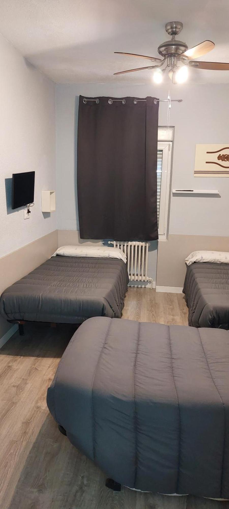 Hostal Rosales Аранда-де-Дуэро Экстерьер фото