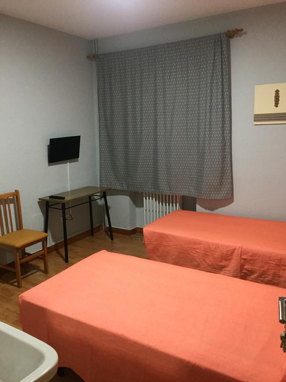 Hostal Rosales Аранда-де-Дуэро Экстерьер фото