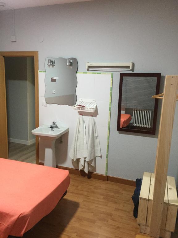 Hostal Rosales Аранда-де-Дуэро Экстерьер фото