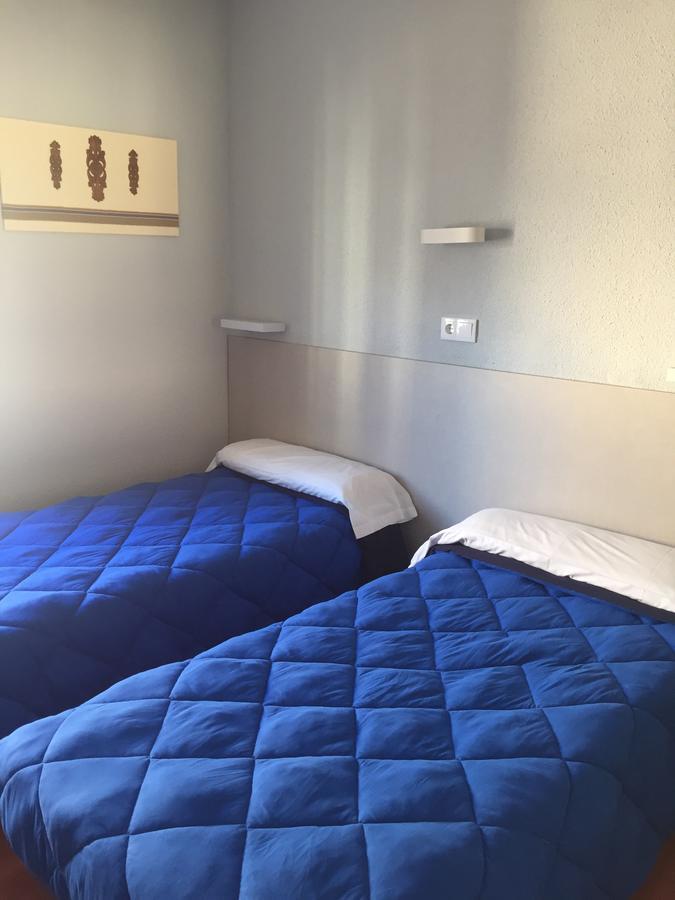 Hostal Rosales Аранда-де-Дуэро Экстерьер фото